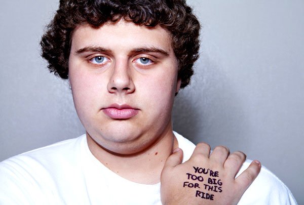 Φωτογραφίζοντας τις ανασφάλειες: Καθημερινοί άνθρωποι βγάζουν τις φοβίες τους στο φακό [εικόνες] | iefimerida.gr 1