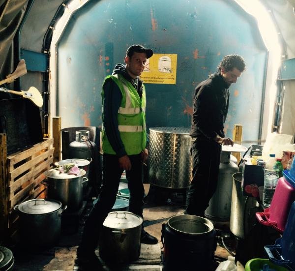 Ειδομένη: Μια κουζίνα χωρίς σύνορα για τους μετανάστες και τους πρόσφυγες [εικόνες] | iefimerida.gr 1