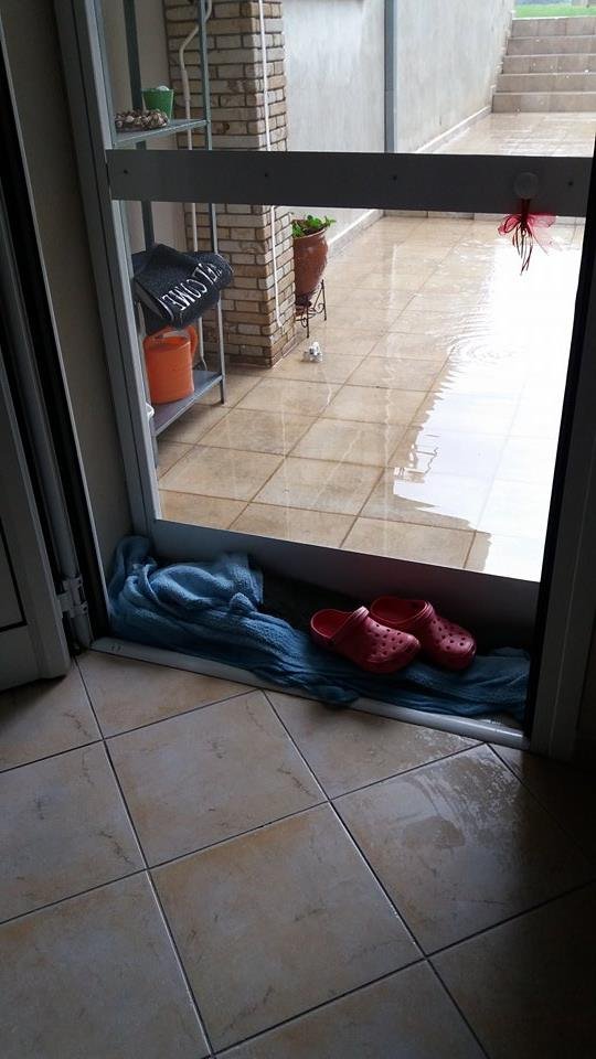 Πλημμύρες σε Κοζάνη, χαλάζι σε Ιωάννινα, Κέρκυρα, Αγρίνιο [εικόνες & βίντεο] | iefimerida.gr 8