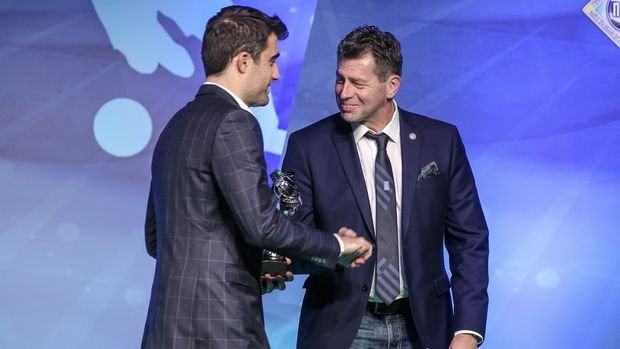 Βραβεία ΠΣΑΠ: Μάνταλος-Ιβιτς οι κορυφαίοι της χρονιάς 2016/17 [εικόνες] | iefimerida.gr 4