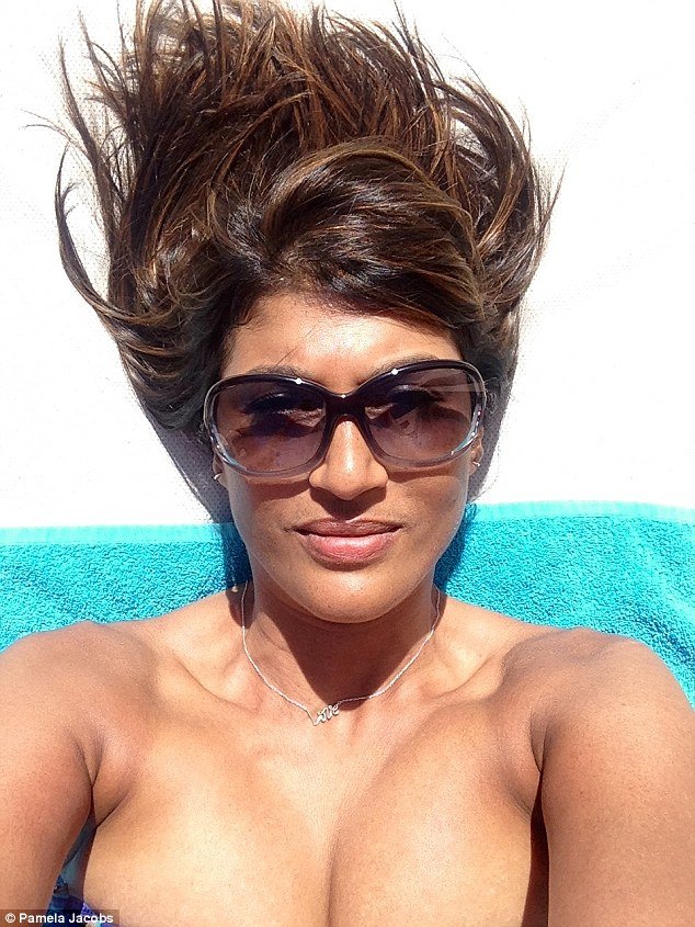 Η γυναίκα που κανείς δεν πιστεύει την ηλικία της: Είναι 52, μοιάζει με 20 -Τα μυστικά της [εικόνες] | iefimerida.gr 6