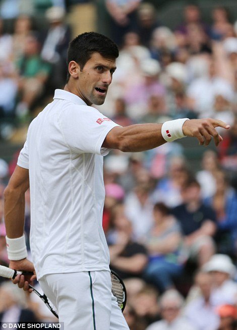 Ο Τζόκοβιτς εκτός εαυτού: Ουρλιάζει στη βοηθό του στο Γουίμπλεντον κι εκείνη βάζει τα κλάματα [εικόνες] | iefimerida.gr 0