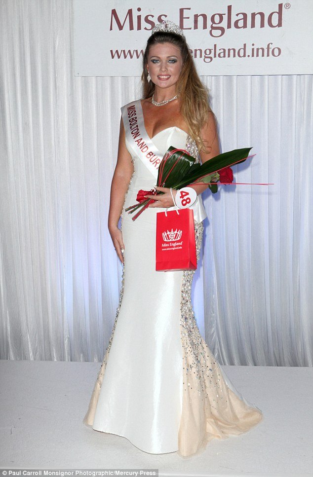 Η αληθινή εκδίκηση της ξανθιάς: Απόφοιτη νομικής φιλοδοξεί να γίνει η νέα Μις Αγγλία [εικόνες] | iefimerida.gr 3