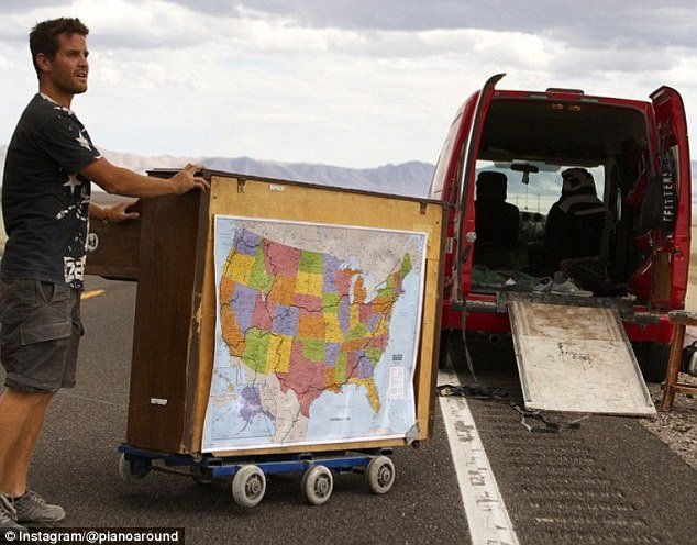 Παράτησε τη δουλειά του και ταξίδεψε σε 21 χώρες [εικόνες & βίντεο] | iefimerida.gr 4