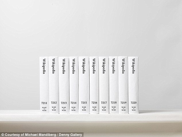 Ετσι είναι η Wikipedia τυπωμένη: Βγάζει 7.473 βιβλία [εικόνες] | iefimerida.gr 0