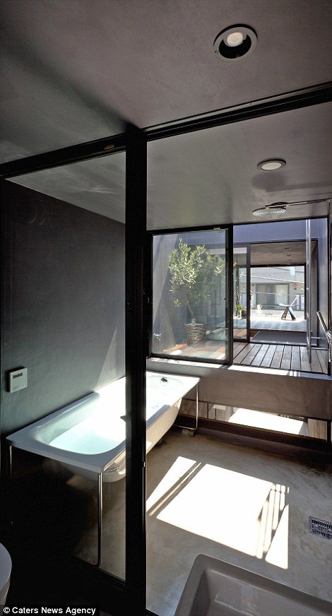 Ιδιαίτερο: Σπίτι πλάτους μόλις 2,5 μέτρων γίνεται υπόδειγμα - Βολικό και ντιζαϊνάτο [εικόνες] | iefimerida.gr 8