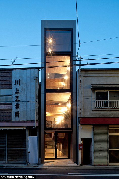 Ιδιαίτερο: Σπίτι πλάτους μόλις 2,5 μέτρων γίνεται υπόδειγμα - Βολικό και ντιζαϊνάτο [εικόνες] | iefimerida.gr 1