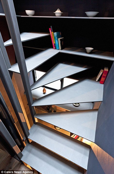 Ιδιαίτερο: Σπίτι πλάτους μόλις 2,5 μέτρων γίνεται υπόδειγμα - Βολικό και ντιζαϊνάτο [εικόνες] | iefimerida.gr 5