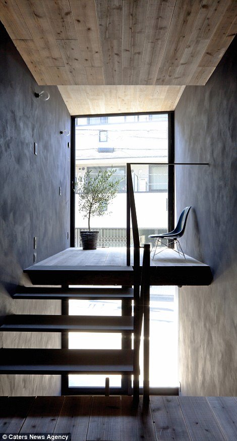 Ιδιαίτερο: Σπίτι πλάτους μόλις 2,5 μέτρων γίνεται υπόδειγμα - Βολικό και ντιζαϊνάτο [εικόνες] | iefimerida.gr 6