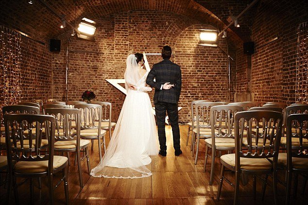 Γνωρίστηκαν σε ριάλιτι, παντρεύτηκαν και στις 3 εβδομάδες χωρίζουν [εικόνες] | iefimerida.gr 2