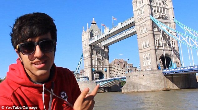 Παραλίγο τραγωδία με φαρσέρ που πήδηξε από γέφυρα 12 μέτρων στο Λονδίνο [εικόνες & βίντεο] | iefimerida.gr 0