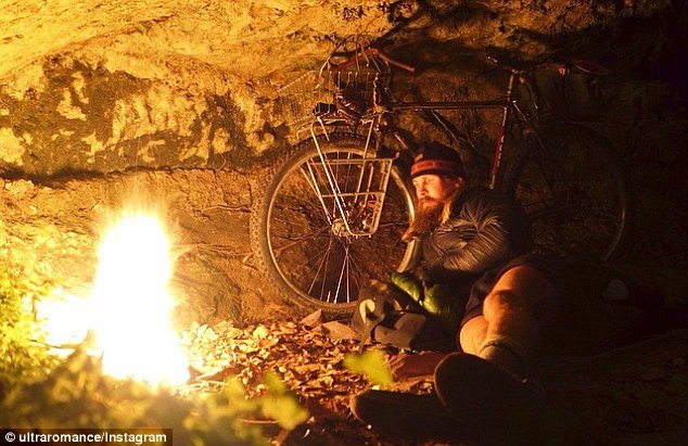 Ενας μοναχικός ποδηλάτης: Ο αντισυστημικός 35χρονος που αρνείται να δουλέψει και γυρίζει τον κόσμο [εικόνες] | iefimerida.gr 2