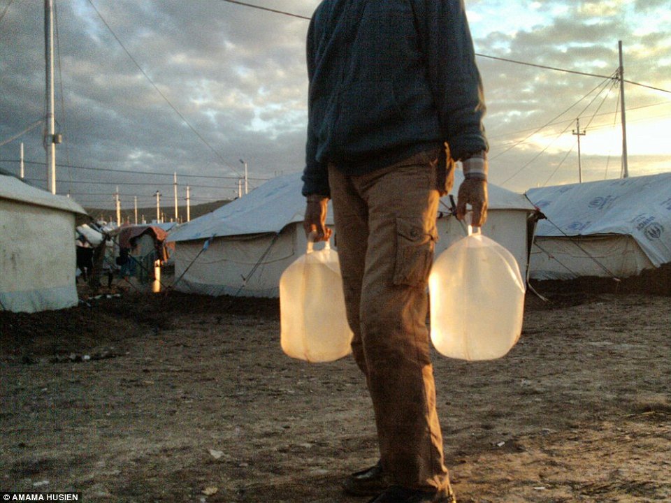 Η ζωή στον καταυλισμό προσφύγων στο Ιράκ μέσα από τα μάτια των παιδιών [εικόνες] | iefimerida.gr 16