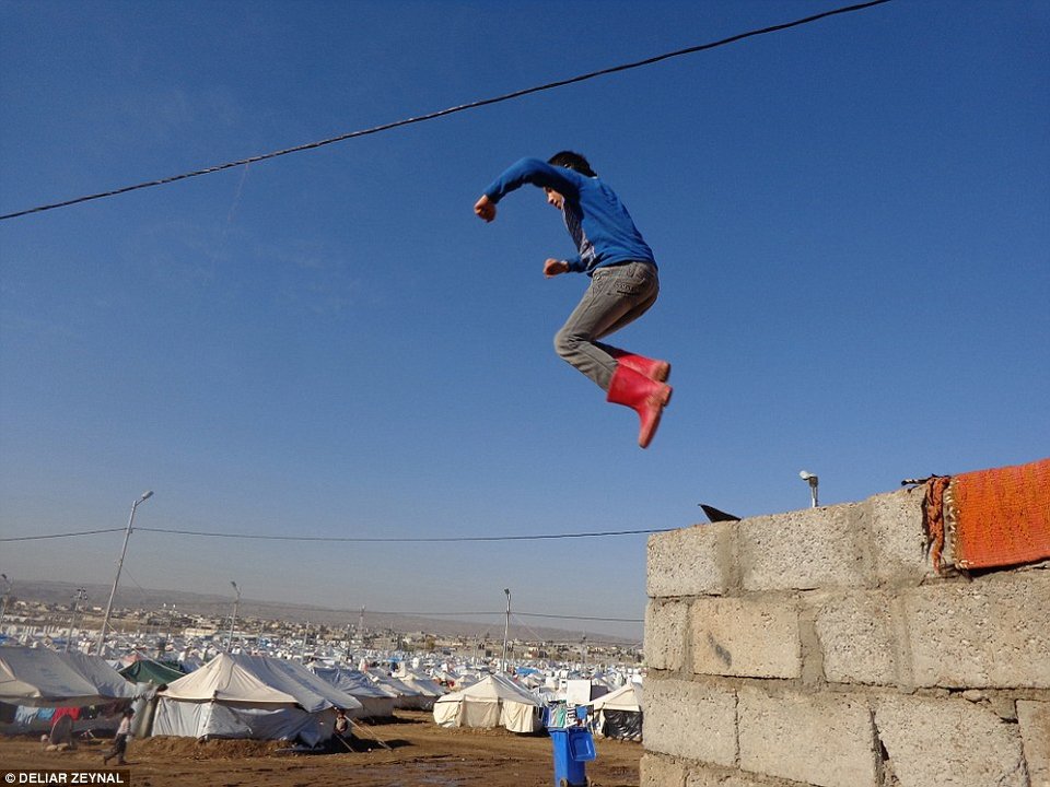 Η ζωή στον καταυλισμό προσφύγων στο Ιράκ μέσα από τα μάτια των παιδιών [εικόνες] | iefimerida.gr 6