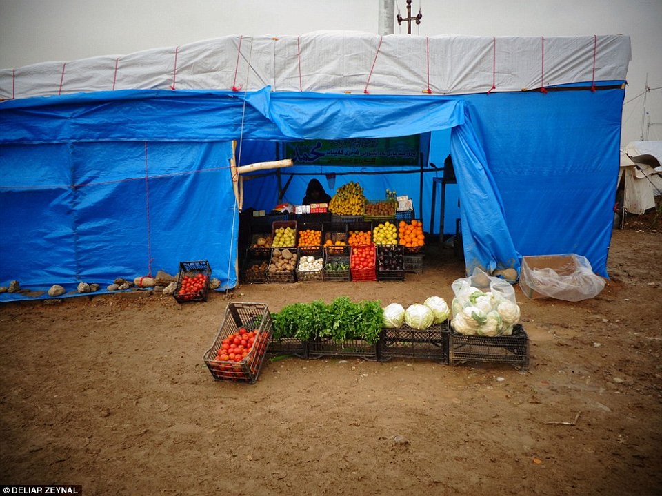 Η ζωή στον καταυλισμό προσφύγων στο Ιράκ μέσα από τα μάτια των παιδιών [εικόνες] | iefimerida.gr 8