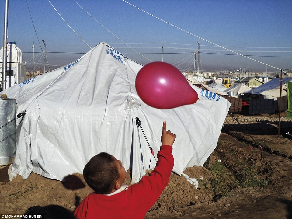 Η ζωή στον καταυλισμό προσφύγων στο Ιράκ μέσα από τα μάτια των παιδιών [εικόνες] | iefimerida.gr 20