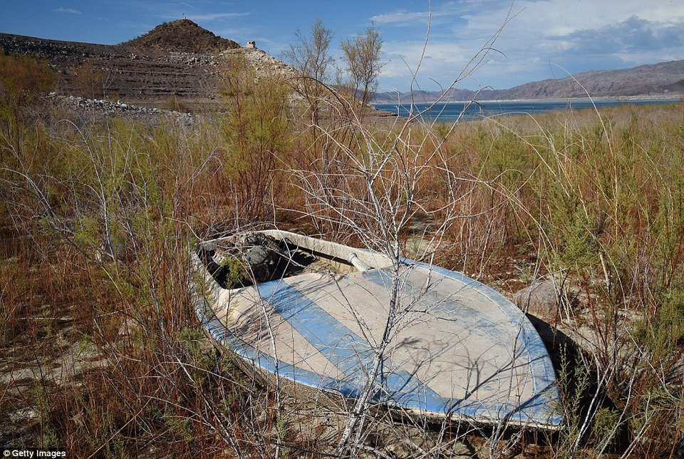 Χαμένη πόλη του Φαρ Ουέστ στο βυθό τεχνητής λίμνης αποκάλυψε η ξηρασία στη Νεβάδα [εικόνες] | iefimerida.gr 1