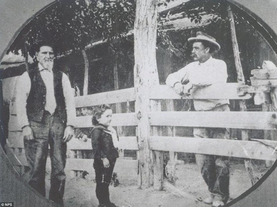 Χαμένη πόλη του Φαρ Ουέστ στο βυθό τεχνητής λίμνης αποκάλυψε η ξηρασία στη Νεβάδα [εικόνες] | iefimerida.gr 7