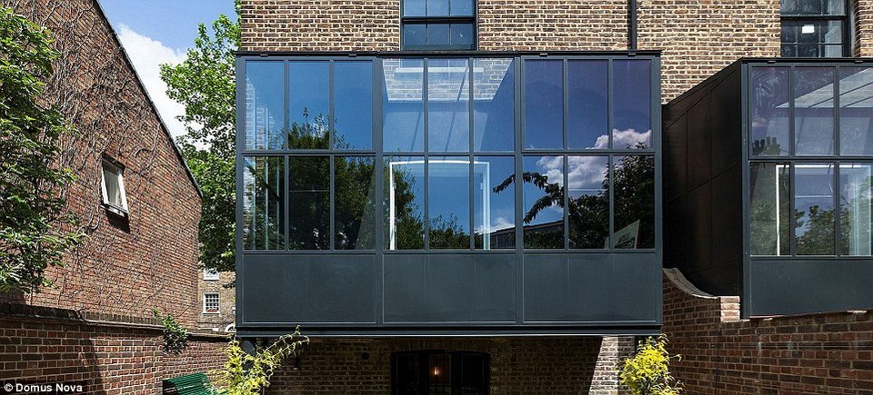 Τα πιο ακριβά σπίτια στην Αγγλία - Προορίζονται για μέλη του Βρετανικού Συμβουλίου [εικόνες] | iefimerida.gr 1