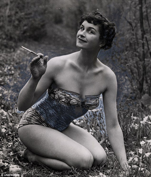 Εγινε εξώφυλλο στα 87 της: Το γηραιότερο μοντέλο του κόσμου μιλάει για την καριέρα του [εικόνες] | iefimerida.gr 1