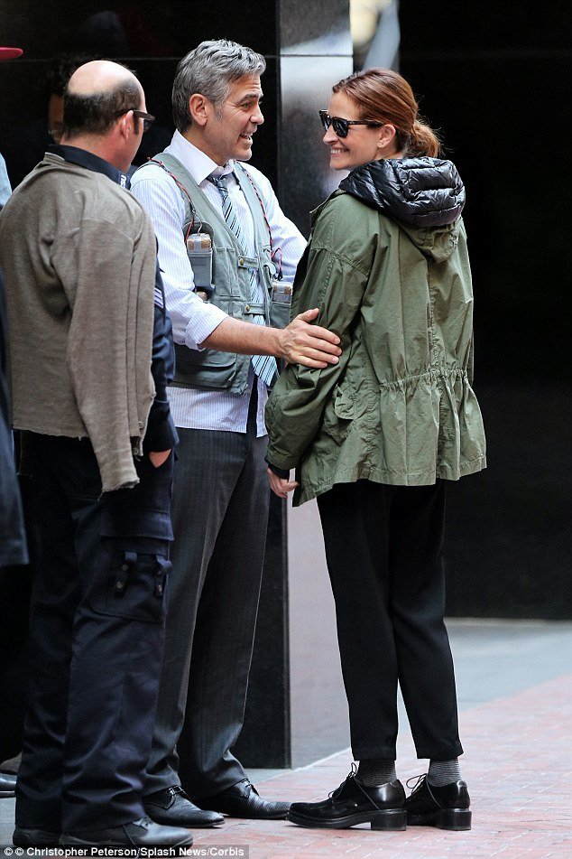 Η Τζόντι Φόστερ βγαίνει χωρίς μακιγιάζ και... τρομάζει [εικόνες] | iefimerida.gr 3