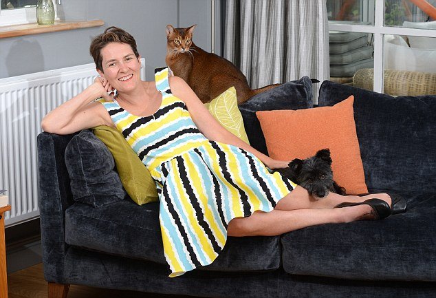 Βρετανή κτηνίατρος θέλει να κάνει ευθανασία στον εαυτό της -Εχει τη νόσο του κινητικού νευρώνα [εικόνες] | iefimerida.gr 0