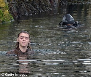 Διέρρευσαν φωτογραφίες από τα γυρίσματα της 6ης σεζόν του Game of Thrones [εικόνες] | iefimerida.gr 2