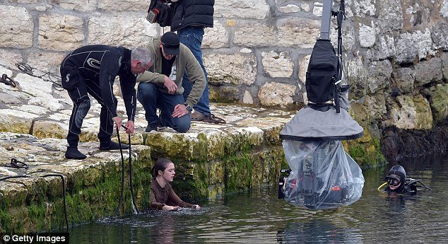 Διέρρευσαν φωτογραφίες από τα γυρίσματα της 6ης σεζόν του Game of Thrones [εικόνες] | iefimerida.gr 5