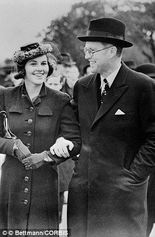 Το σκοτεινό μυστικό των Κένεντι: Εκαναν λοβοτομή στη μεγάλη κόρη που έπασχε από νοητική αναπηρία [εικόνες] | iefimerida.gr 6