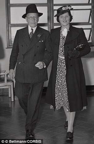 Το σκοτεινό μυστικό των Κένεντι: Εκαναν λοβοτομή στη μεγάλη κόρη που έπασχε από νοητική αναπηρία [εικόνες] | iefimerida.gr 5