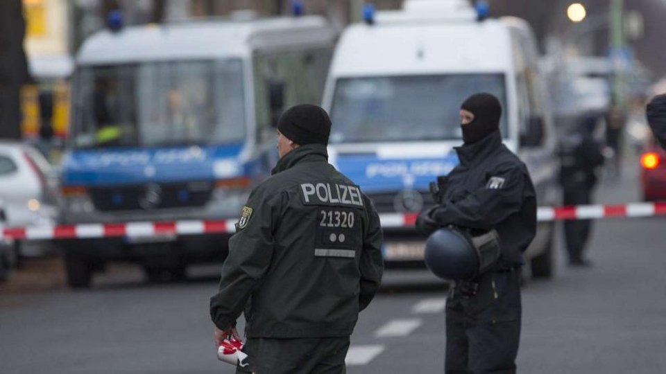 Σύλληψη 2 υπόπτων για σχεδιασμό τρομοκρατικής επίθεσης στο Βερολίνο [εικόνες] | iefimerida.gr 2