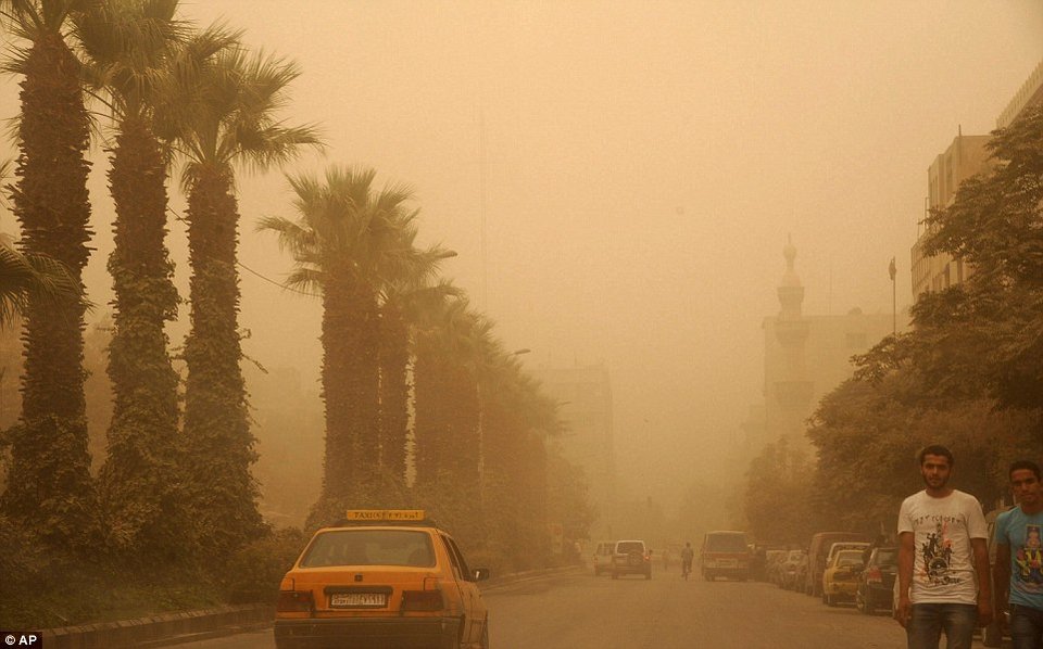 Τρομακτική αμμοθύελλα «κατάπιε» την Κύπρο [εικόνες & βίντεο] | iefimerida.gr 22