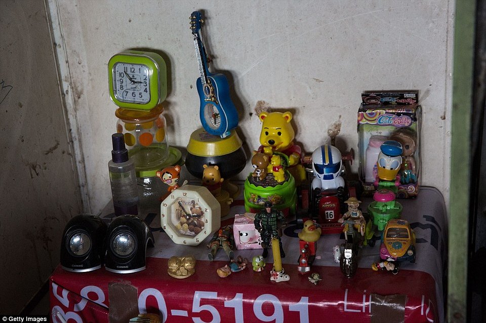 Η ζωή σε ένα «νεκροταφείο» αεροπλάνων στην Μπανγκόκ [εικόνες] | iefimerida.gr 10