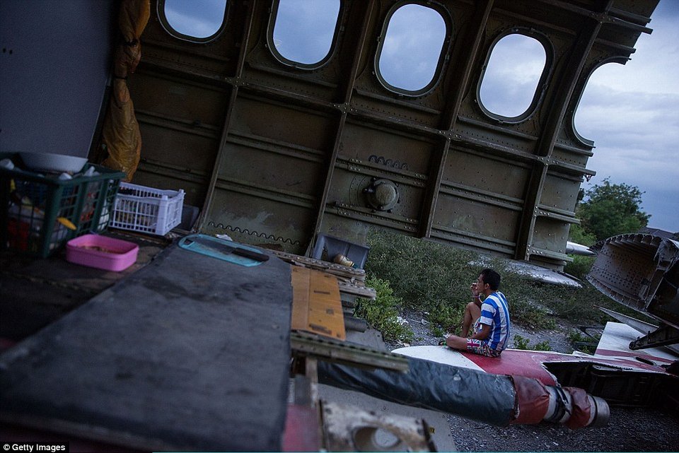 Η ζωή σε ένα «νεκροταφείο» αεροπλάνων στην Μπανγκόκ [εικόνες] | iefimerida.gr 12