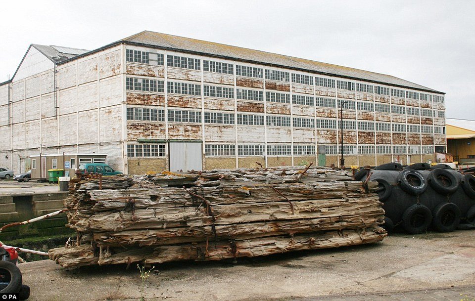 Τα άφησαν να ρημάζουν: Εντυπωσιακά παλάτια που έγιναν ερείπια [εικόνες] | iefimerida.gr 8