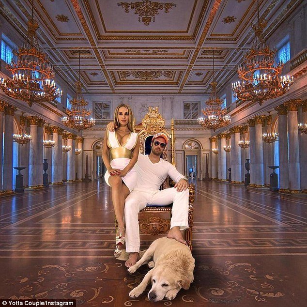 Η νέα έπαυλη του Playboy -Ζευγάρι κάνει ατελείωτα πάρτι με αιθέριες υπάρξεις και το Instagram δεν χορταίνει να... κρυφοκοιτά [εικόνες] | iefimerida.gr 1