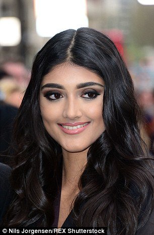 Νίλαμ Γκιλ: Η Ινδή θύμα bullying που κατέκτησε την Burberry [εικόνες] | iefimerida.gr 0