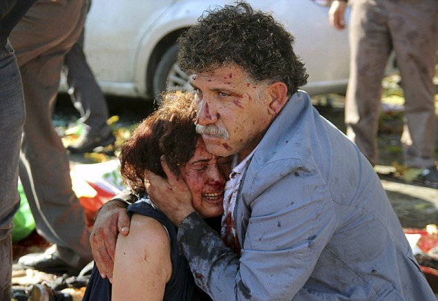 Μακελειό με δύο εκρήξεις στην Αγκυρα -Δεκάδες νεκροί και τραυματίες [εικόνες & βίντεο] | iefimerida.gr 3