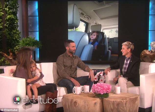 Επιτέλους, τον γνώρισε: Συνάντησε τον Λεβίν το κοριτσάκι που έγινε viral γιατί σπάραζε για το γάμο του [εικόνες] | iefimerida.gr 5