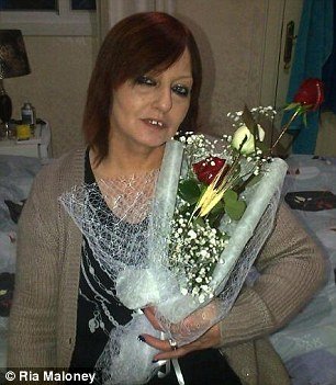 Σύρος πρόσφυγας παντρεύτηκε Βρετανή, αλλά την απάτησε και την παράτησε γιατί δεν του έβγαλε βίζα [εικόνες] | iefimerida.gr 3