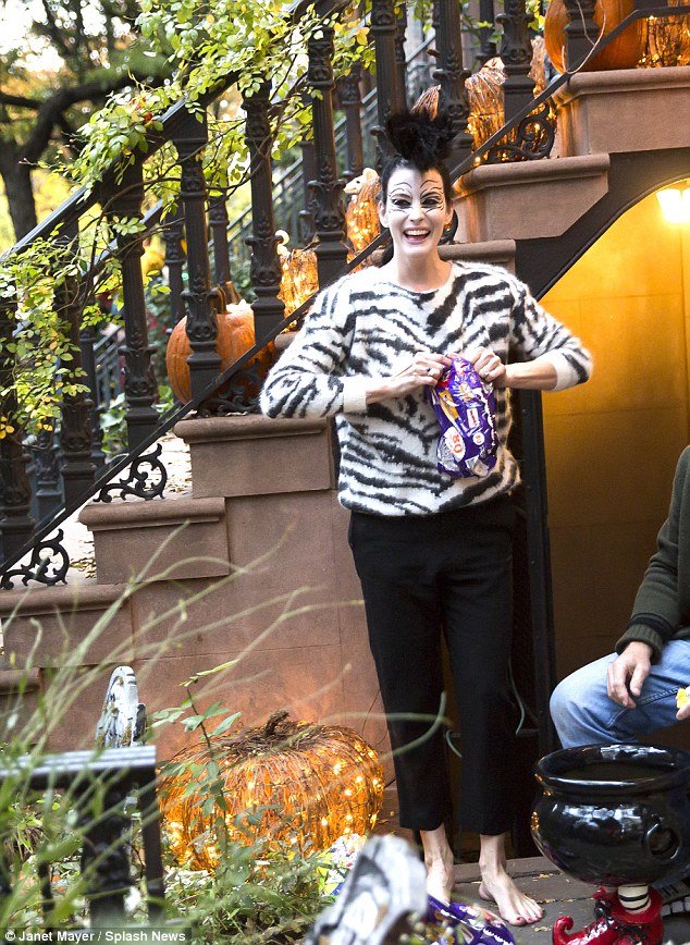 H Χάιντι Κλουμ έγινε Τζέσικα Ράμπιτ και η Κάιλι Τζένερ ντύθηκε Ζήνα - Οι μεταμφιέσεις των σταρ [εικόνες] | iefimerida.gr 14