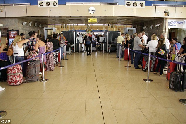 Τα πιο επικίνδυνα αεροδρόμια της Β. Αφρικής - Το βρετανικό ΥΠΕΞ κρούει τον κώδωνα του κινδύνου [εικόνες] | iefimerida.gr 2