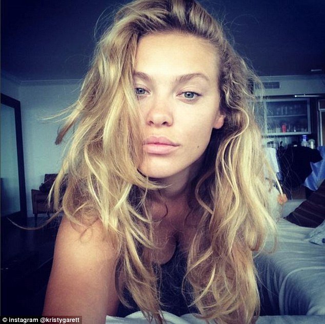 Το τελευταίο γυμνό του Playboy - Η 26χρονη καλλονή που θα ποζάρει ως το τελευταίο «κουνελάκι» [εικόνες] | iefimerida.gr 0