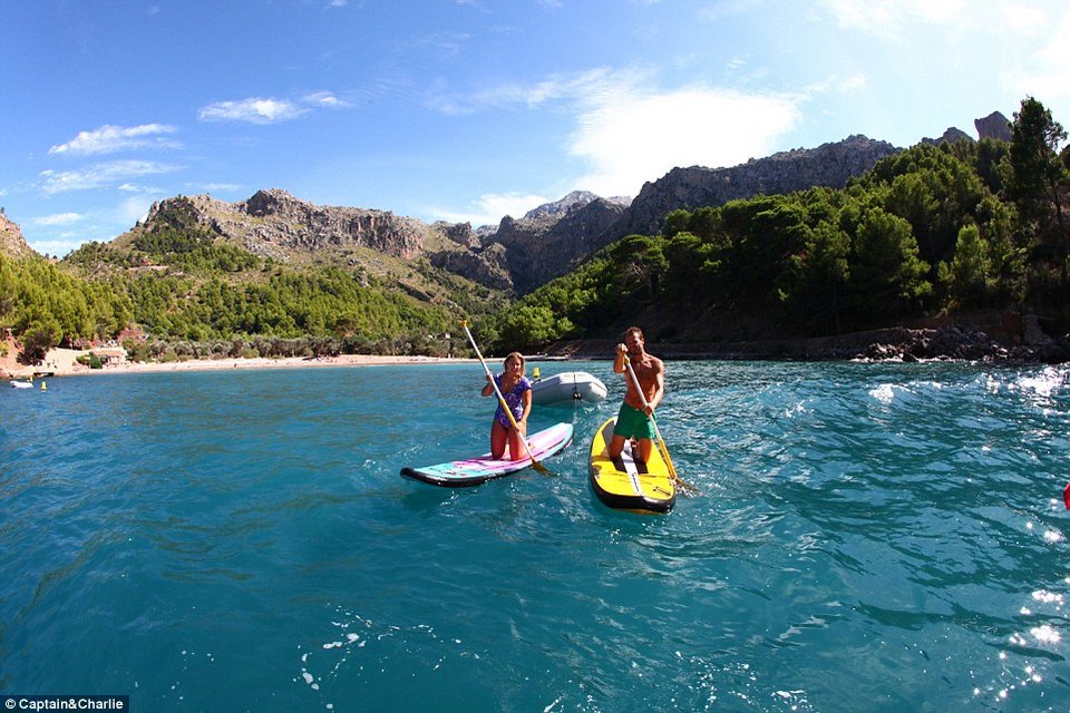 Το ζευγάρι που παράτησε τους πάντες και τα πάντα - Ταξιδεύει στον κόσμο με ένα ιστιοπλοϊκό [εικόνες] | iefimerida.gr 6