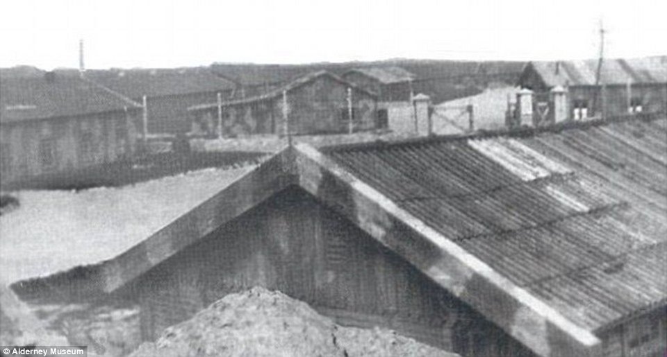 Οι πύλες της κολάσεως -Σταυρώσεις και πείνα στα μοναδικά στρατόπεδα συγκέντρωσης στη Βρετανία [εικόνες] | iefimerida.gr 6