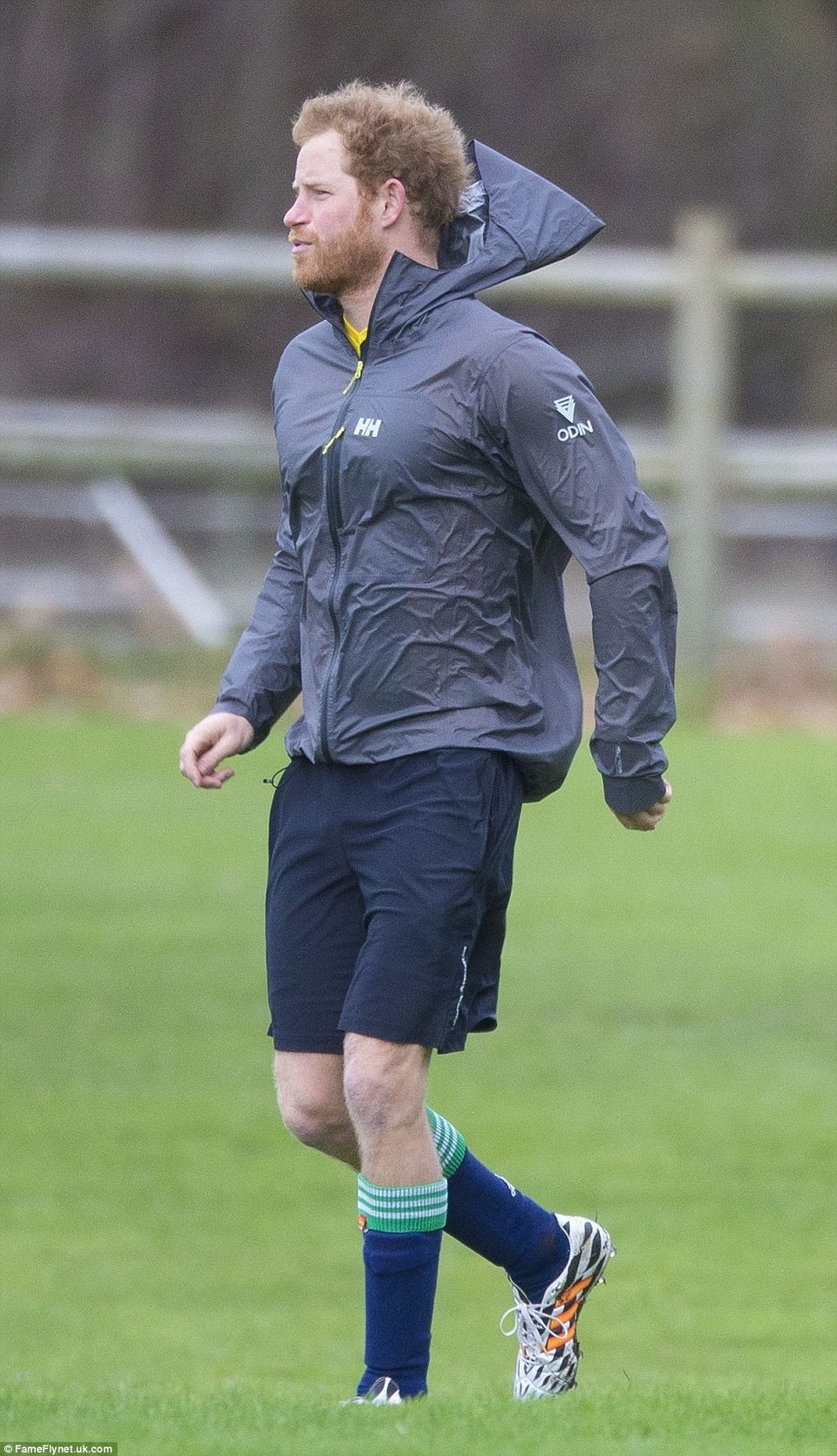 Οι πρίγκιπες Γουίλιαμ και Χάρι έπαιξαν ποδόσφαιρο και κέρδισαν για... καλό σκοπό [εικόνες & βίντεο] | iefimerida.gr 2