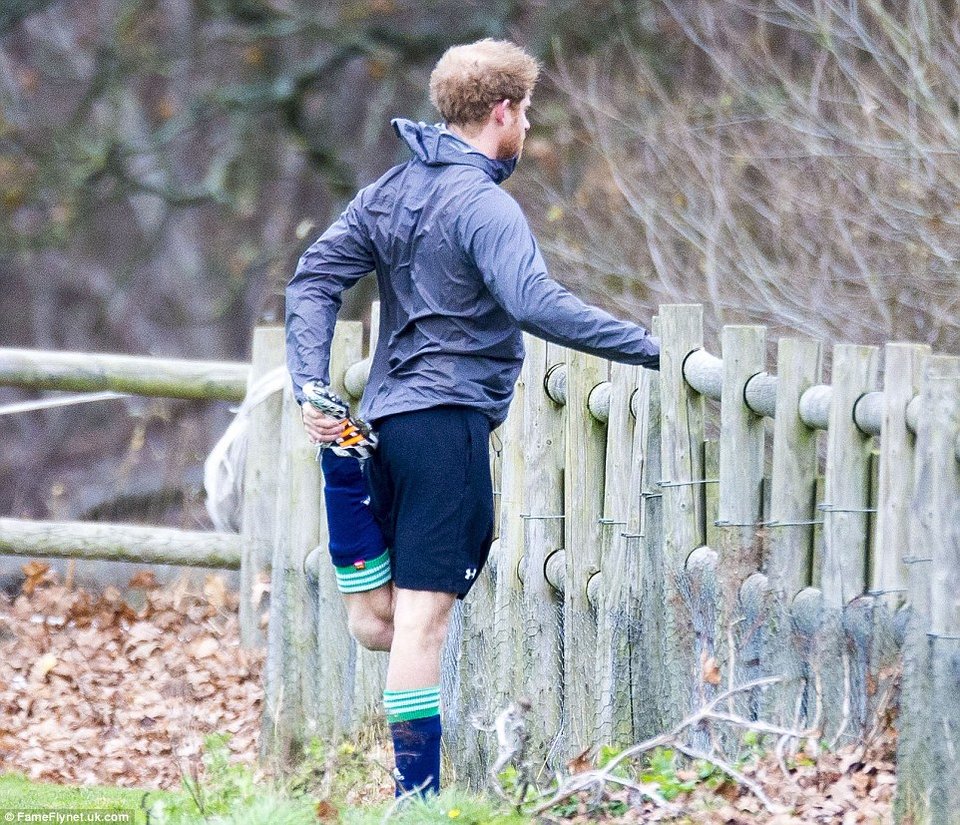 Οι πρίγκιπες Γουίλιαμ και Χάρι έπαιξαν ποδόσφαιρο και κέρδισαν για... καλό σκοπό [εικόνες & βίντεο] | iefimerida.gr 3