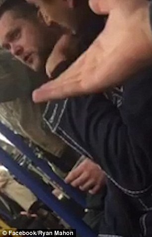 Βρετανία: Δείτε το ομοφοβικό παραλήρημα επιβάτη του μετρό εναντίον ομοφυλόφιλου [εικόνες&βίντεο] | iefimerida.gr 3