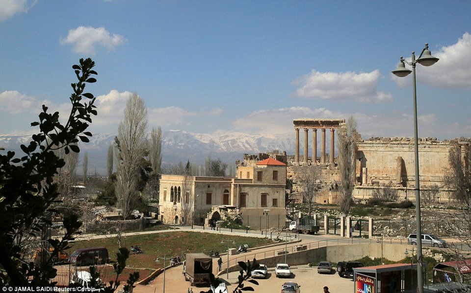 Απομεινάρια ενός σπουδαίου παρελθόντος -Το ξενοδοχείο που χτίστηκε το 1874 από έναν Ελληνα στον Λίβανο [εικόνες] | iefimerida.gr 9