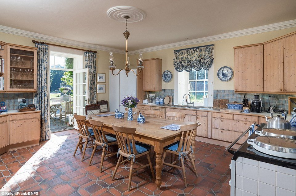 Το αρχοντικό του 17ου αιώνα που χτίστηκε από θησαυρό πειρατών -Πωλείται για 4 εκατ. ευρώ [εικόνες]  | iefimerida.gr 3